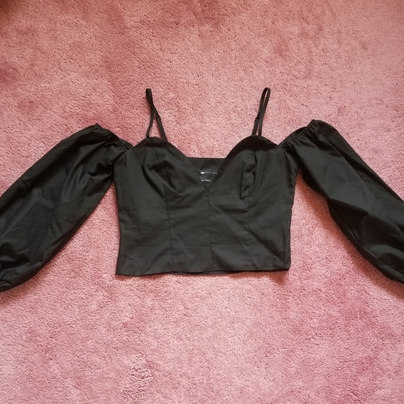 ASOS Petite Off the Shoulder Top with Notch Front $30 - Picture 5 of 5